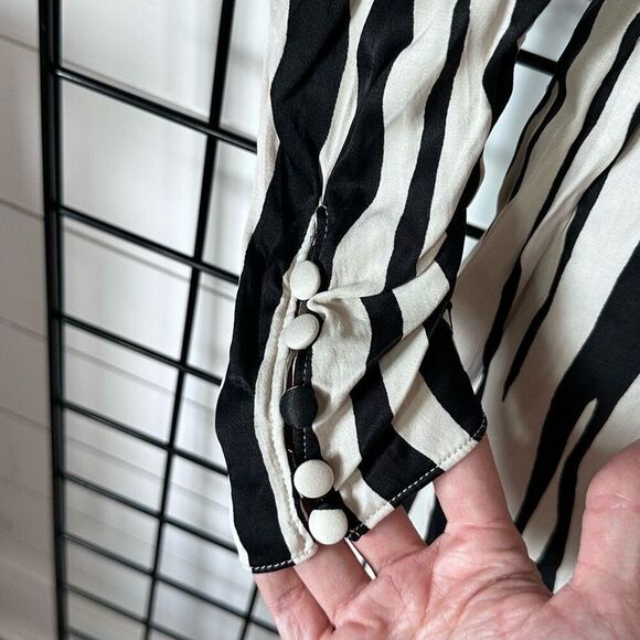 Zara‎ Zebra Print Wrap Around Romper Mini Dress Womens M Black Cream Boho - Picture 7 of 14